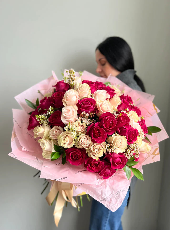 How Much Is a 50 Roses Bouquet